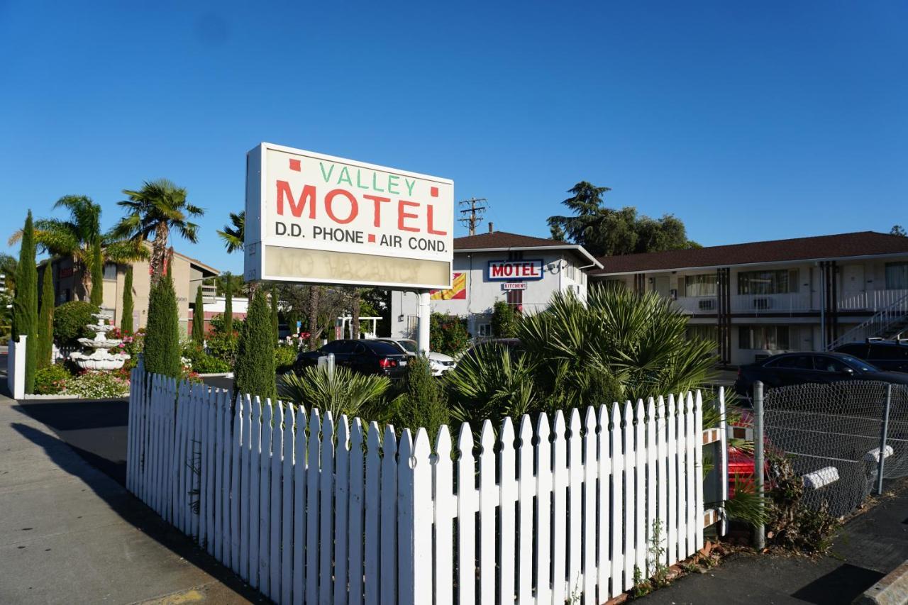 Valley Motel คองคอร์ด ภายนอก รูปภาพ