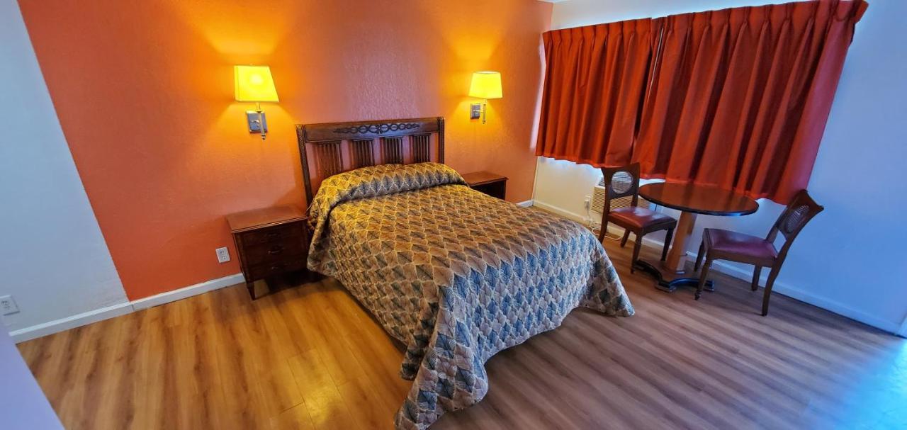 Valley Motel คองคอร์ด ภายนอก รูปภาพ